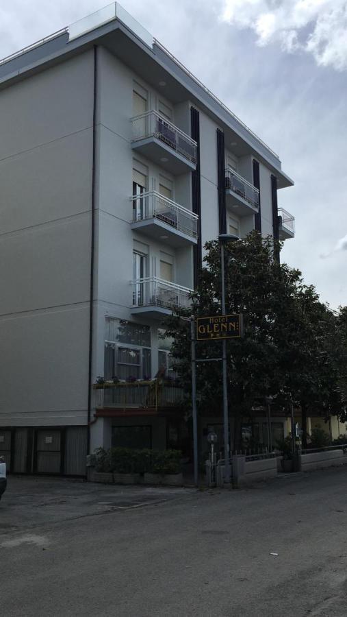 Hotel Glenn Rimini Luaran gambar