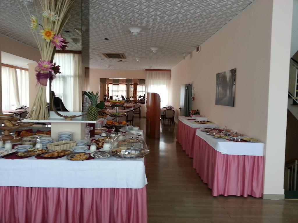 Hotel Glenn Rimini Luaran gambar