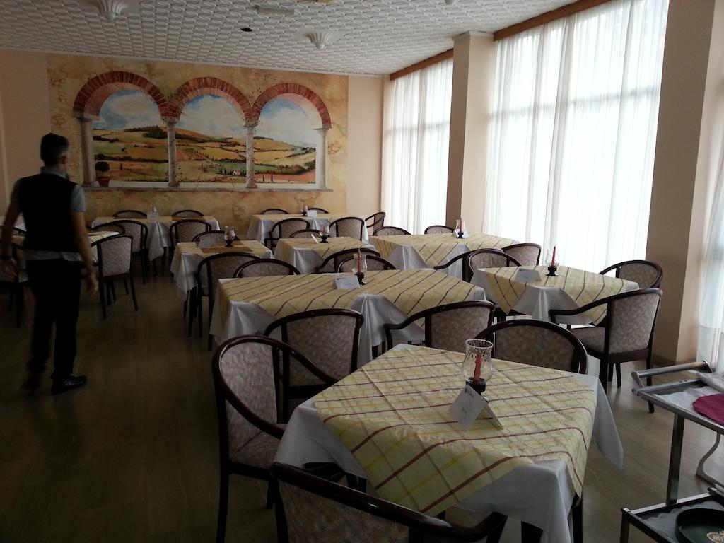 Hotel Glenn Rimini Luaran gambar