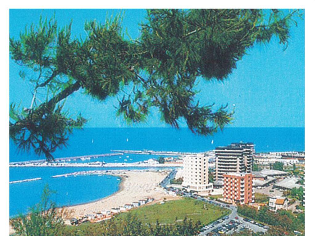 Hotel Glenn Rimini Luaran gambar
