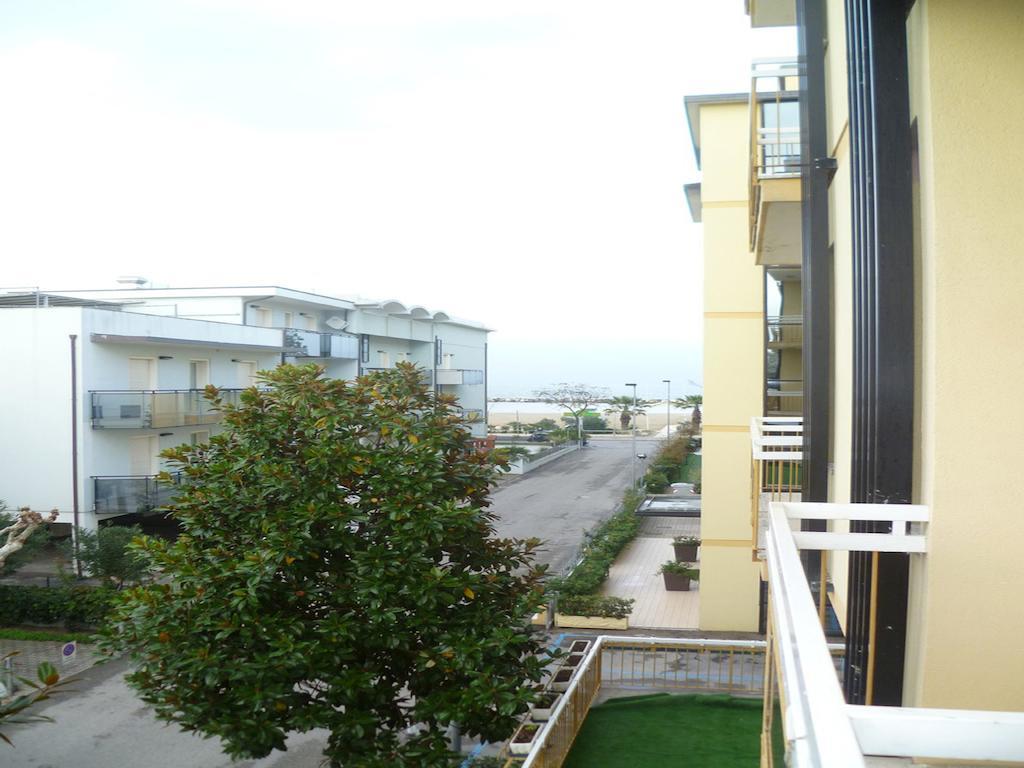 Hotel Glenn Rimini Luaran gambar