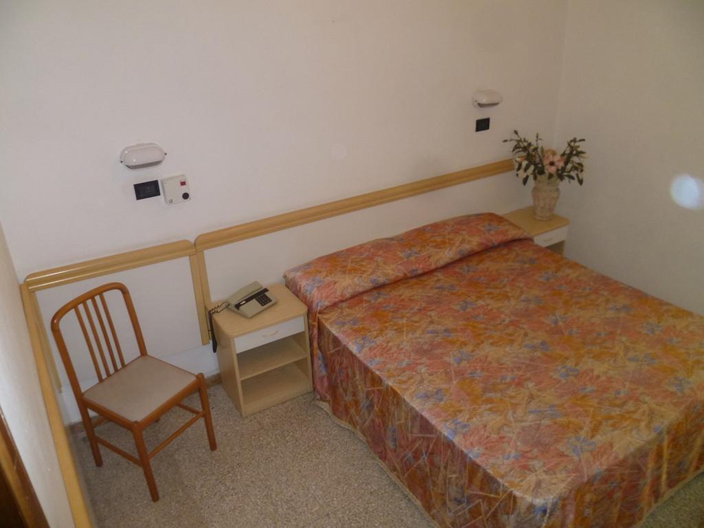 Hotel Glenn Rimini Luaran gambar