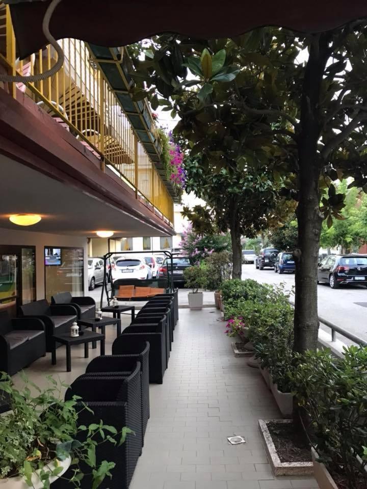 Hotel Glenn Rimini Luaran gambar